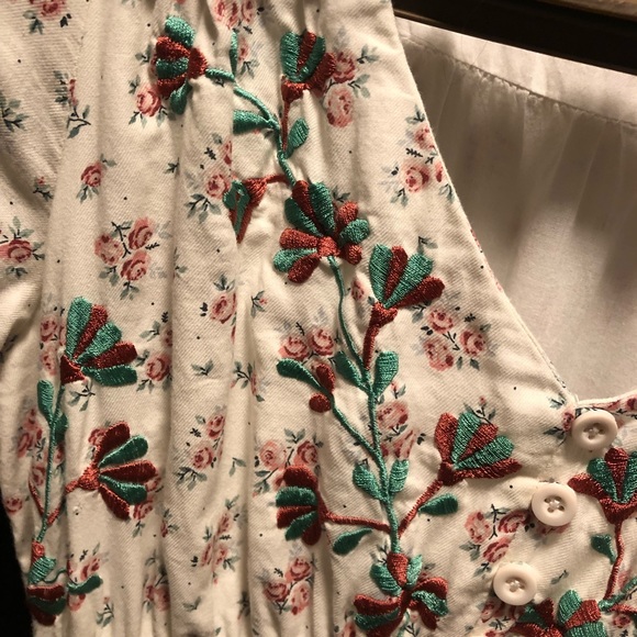 Floral Embroidery Rose Print Cotton Tiered Dress - Picture 3 of 9